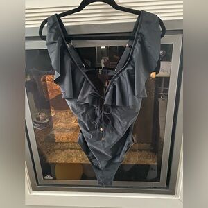 NWT Women’s black One Piece Tankini Ruffle Top- Sz M